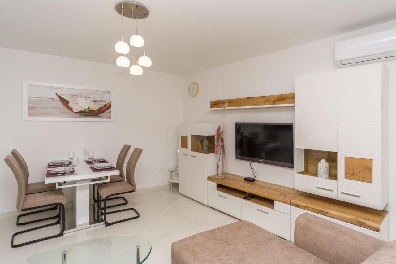 Apartmani Simi - The Sun Crikvenica Exterior foto
