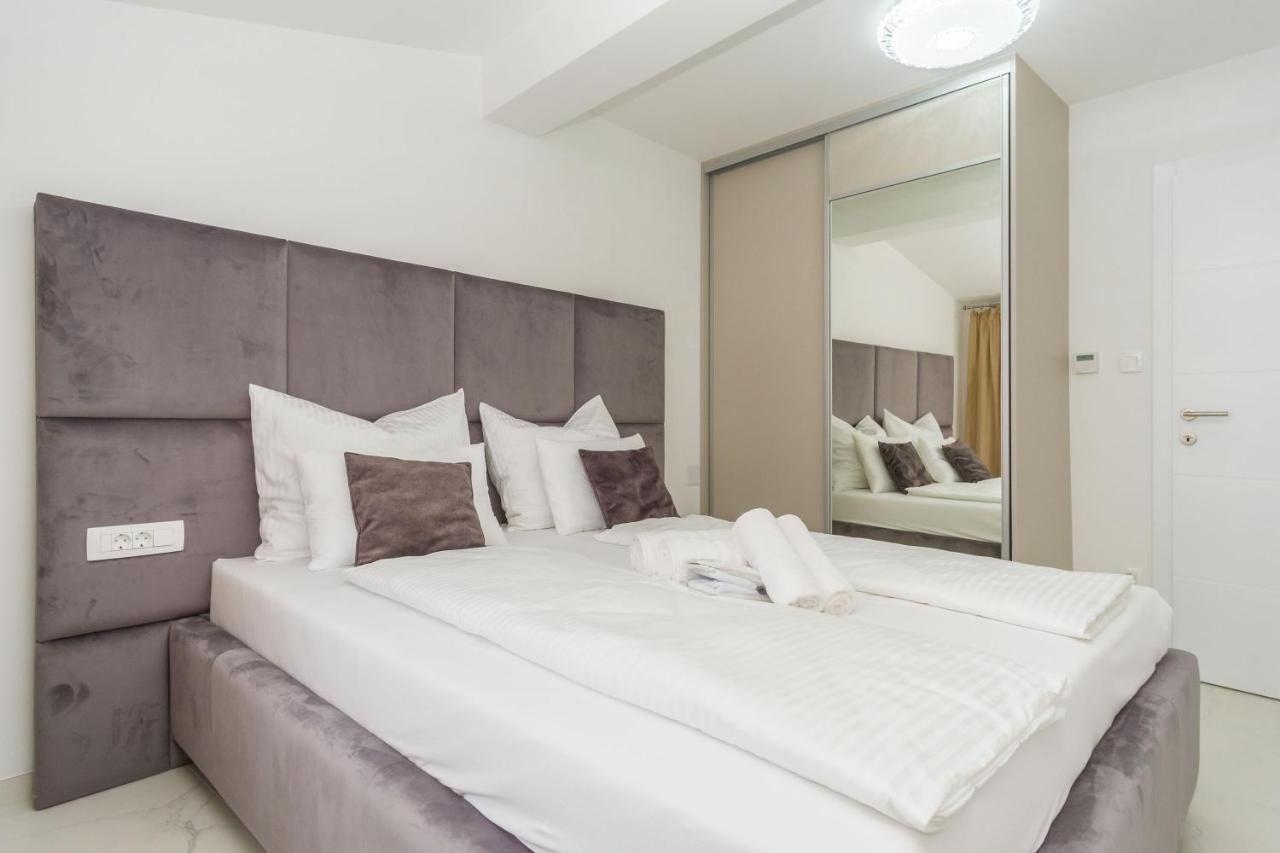 Apartmani Simi - The Sun Crikvenica Exterior foto