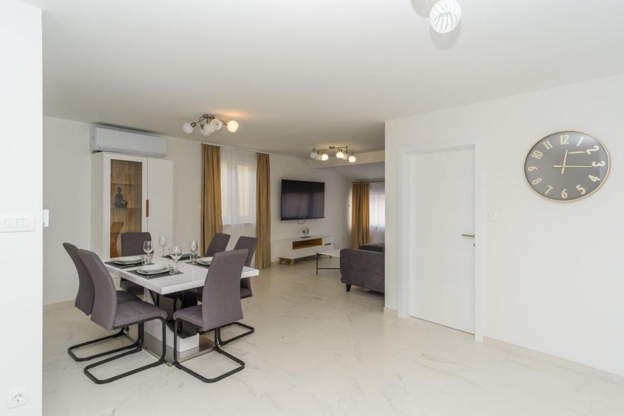 Apartmani Simi - The Sun Crikvenica Exterior foto